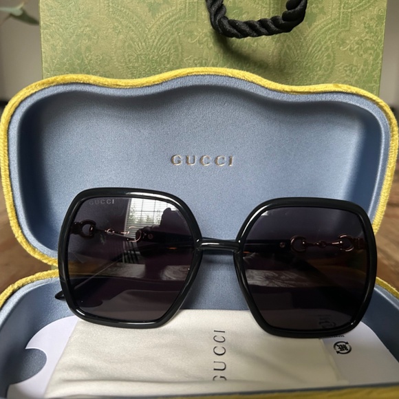 Gucci sunglasses main image 5